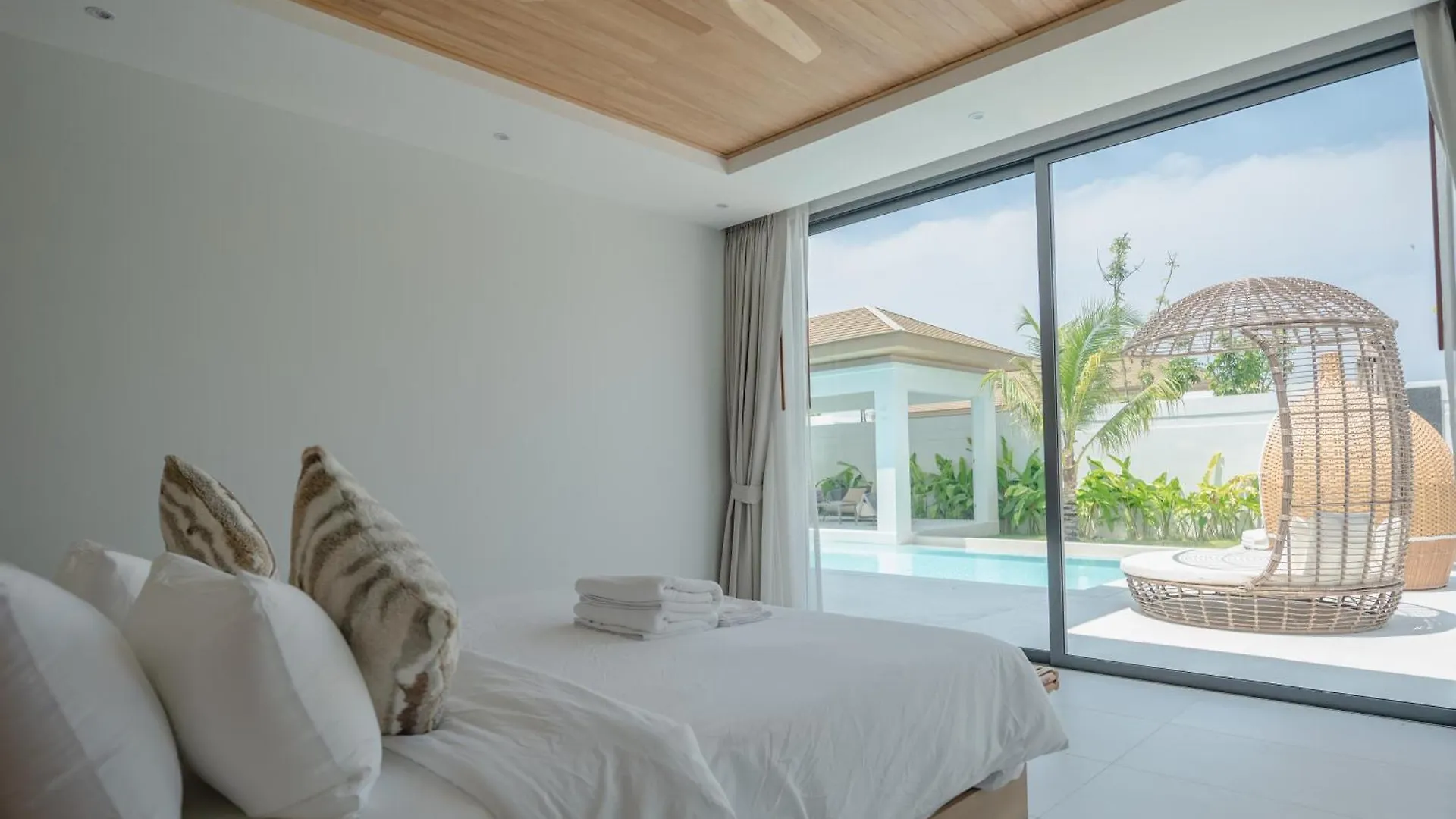 Mouana Breeze Mai Khao 5-Bedroom Pool Villa 9914