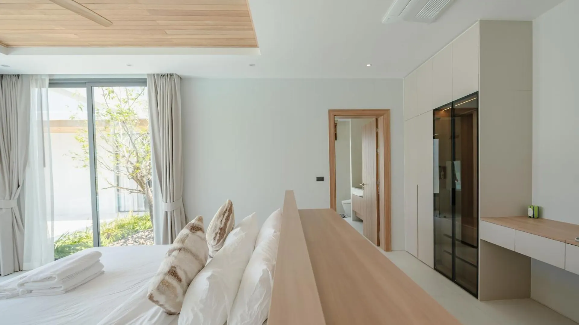 Mouana Breeze Mai Khao 5-Bedroom Pool Villa 9914 Thailand