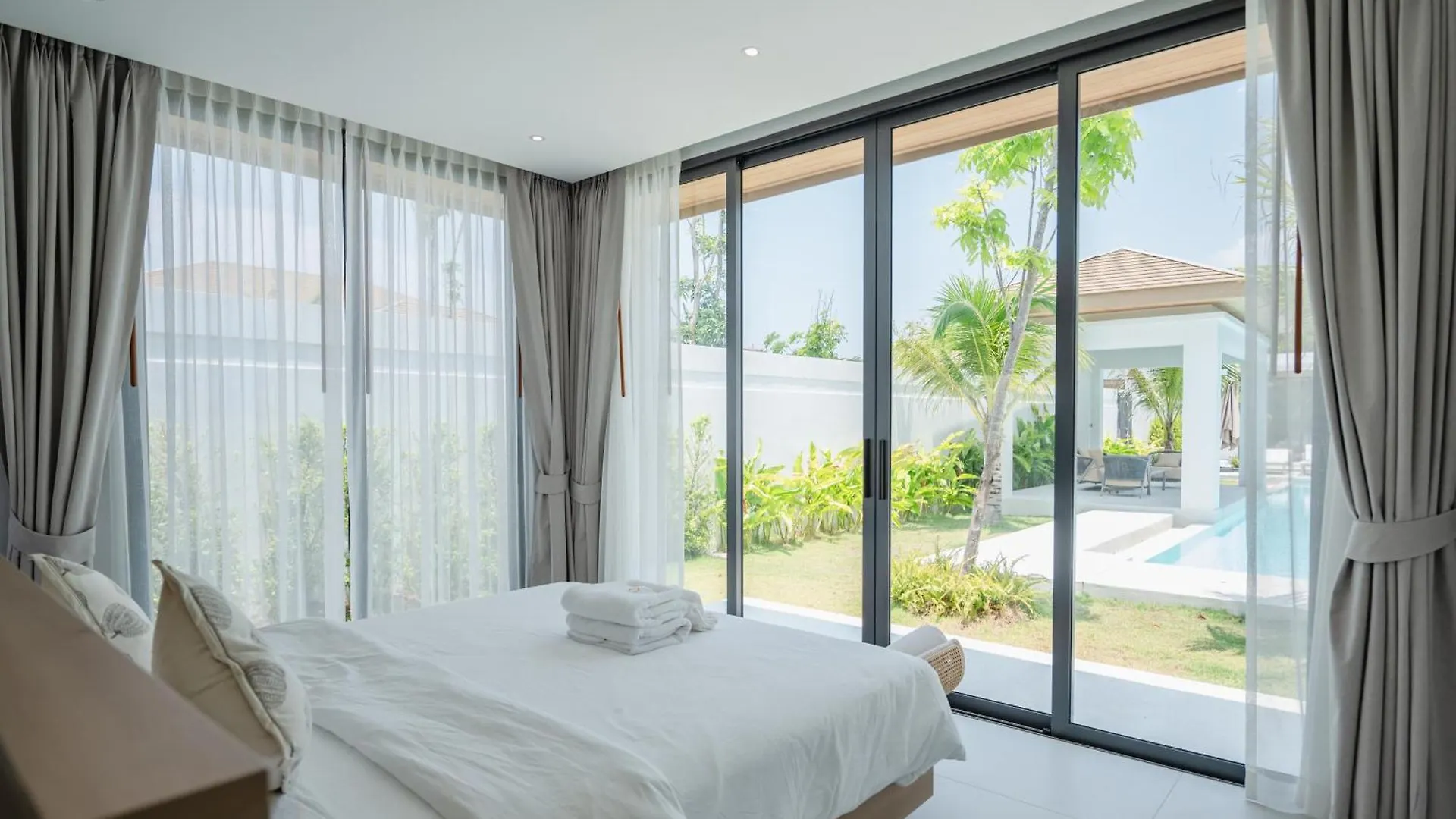 Mouana Breeze Mai Khao 5-Bedroom Pool Villa 9914